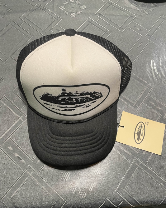 Corteiz Alcatraz Trucker Hat White and Black