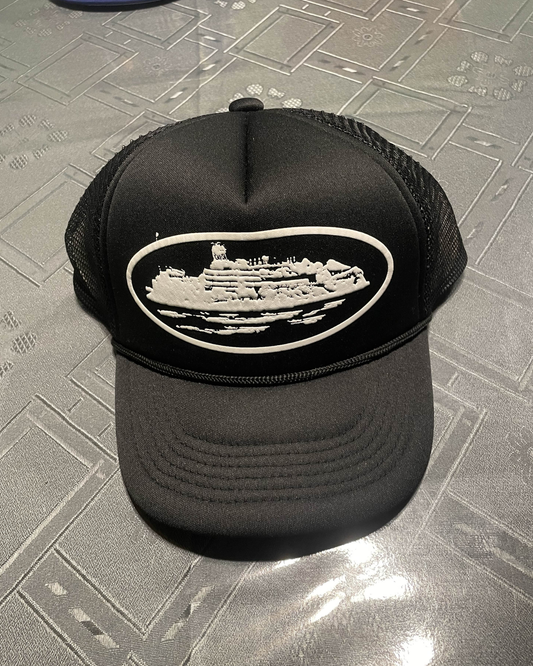 Corteiz Alcatraz Trucker Hat Black